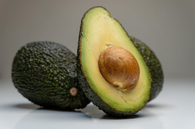 Quinoa Salad with Chickpeas and Avocado